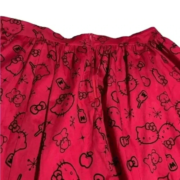 Hello Kitty‎ by Sanrio Red Milk and apple velvet emblem knee length skirt, Sz 24 - Picture 3 of 9
